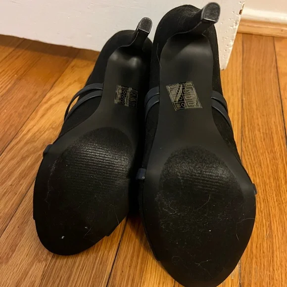 Journee Collection Samara black bootie 8 wide - Picture 4 of 5